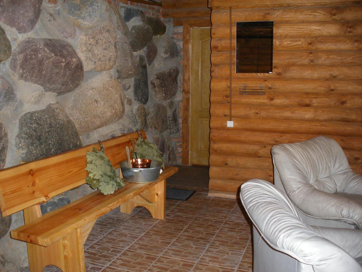 Tvirtove Prie Didziulio Hotel Dėdeliškės Kültér fotó