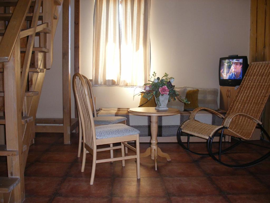 Tvirtove Prie Didziulio Hotel Dėdeliškės Szoba fotó